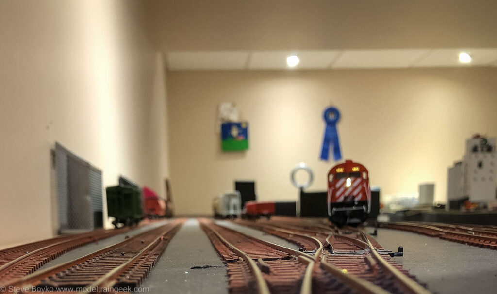 Model railway tracks